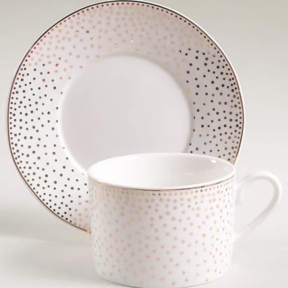 Metallic Gold Dots
by GRACE'S TEAWARE - Picture 1 of 6